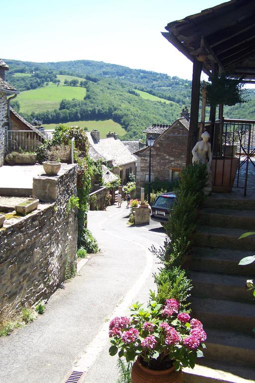 Les Hotes Du Lac, Chambres Et Tables D'Hotes Mandailles  Экстерьер фото