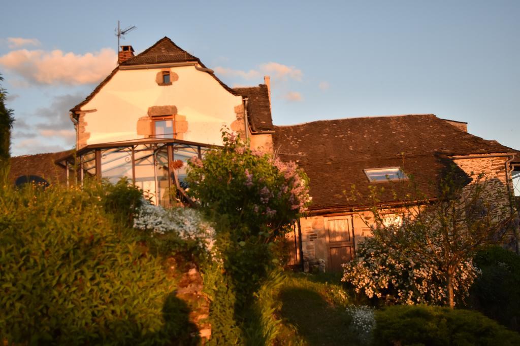 Les Hotes Du Lac, Chambres Et Tables D'Hotes Mandailles  Экстерьер фото
